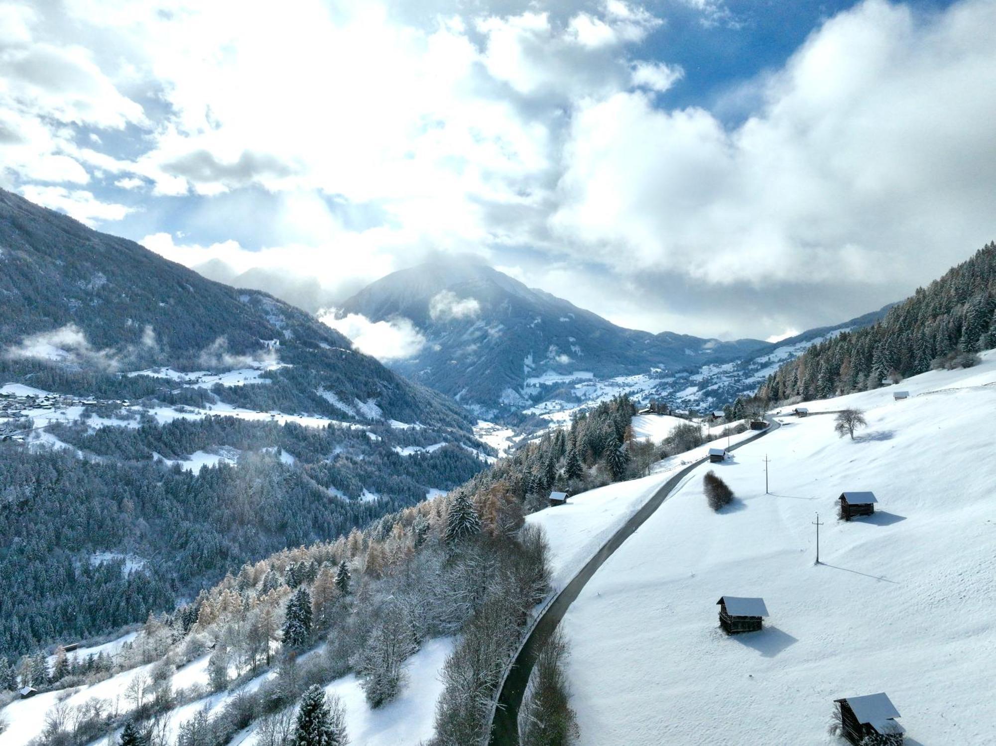 Apart Alpenzeit Arzl im Pitztal Exterior photo